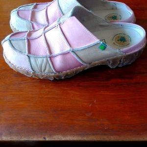 El Naturalista patchwork clogs